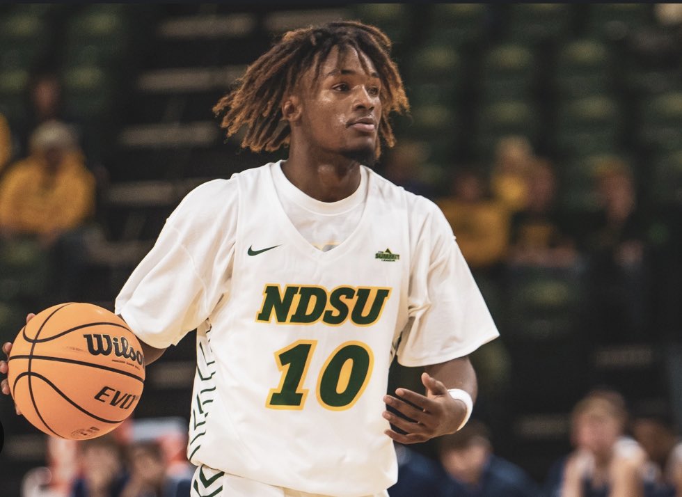 YnRbball's tweet photo. 🚨Y&R Alum and North Dakota State University PG Damari Wheeler Thomas @DamariWheeler is off to a great start this season! He had a big game for NDSU last night to lead all scorers w/ 22pts and the W‼️ #YnRFam https://t.co/oA48kv0Qic