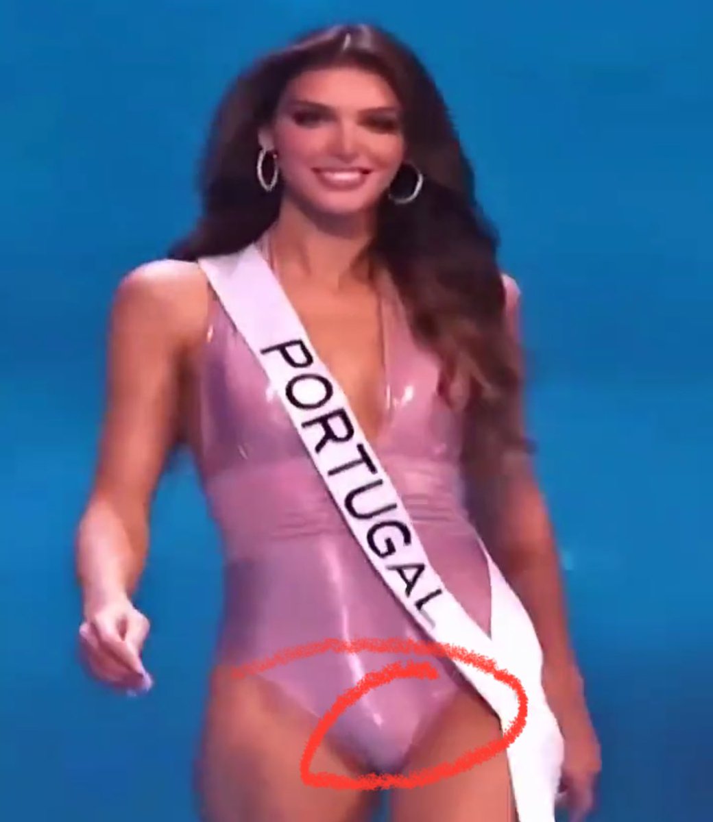 Não é uma mulher.
Nunca será uma mulher.

É um homem e sempre será.

E devia ser proibido de participar em competições femininas. Isto nem devia ser polémico. O mundo endoideceu.