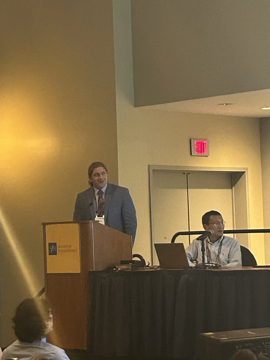 EphysTanner's tweet photo. I had the best time at #SFN2023 
My talk and poster presentations went great, I saw lots of old friends, and I made many new ones too. Can’t wait to see everyone again next year! @SfNtweets https://t.co/Wyugrzrp9t