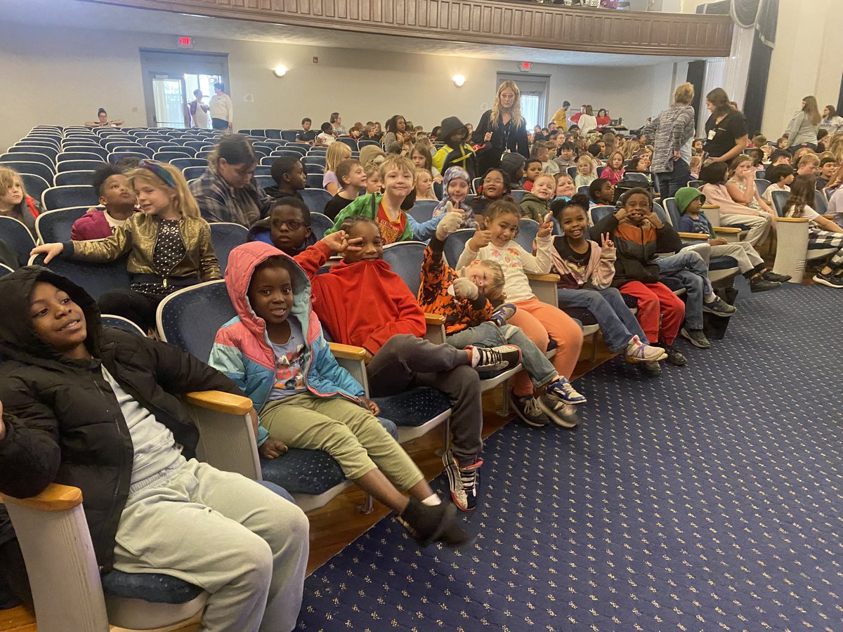 Mrs. Floyd's Class tweet media