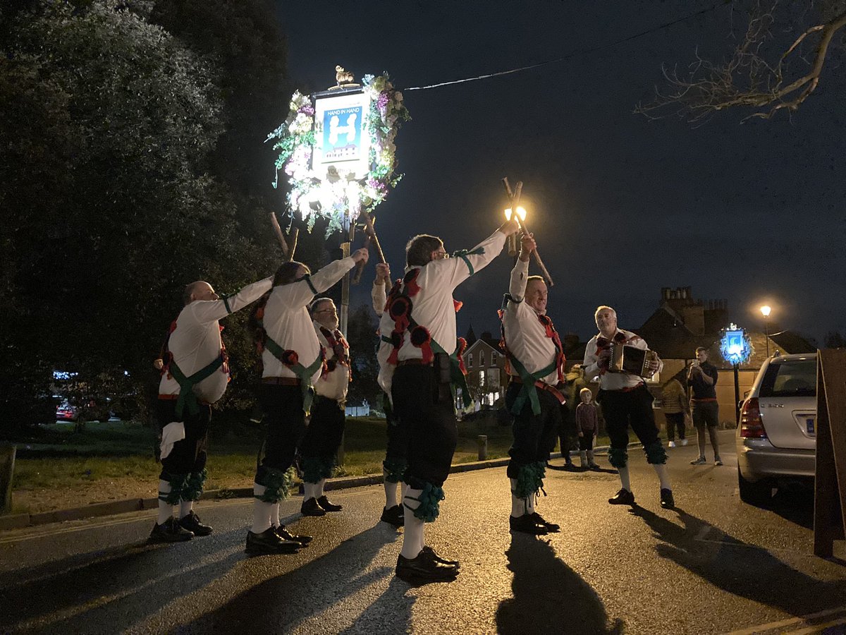 This evening we have been entertaining the public at The Hand in Hand Beer Festival in Wimbledon Village #morrisdancing #Wimbledon #SW19