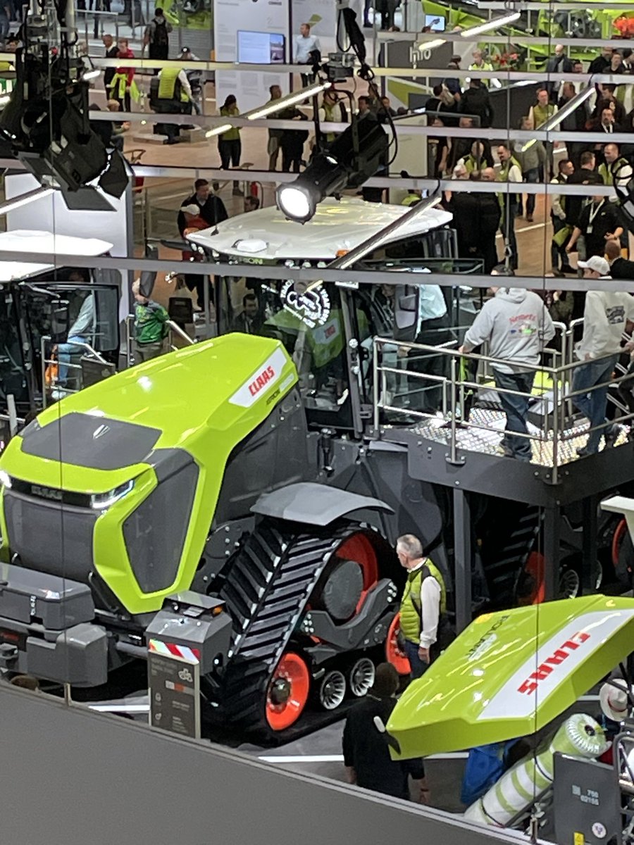 raby_eric's tweet photo. Great week in Hannover to catch up after four, long years.  The breadth and depth of technology in agriculture is astounding and we should “spread the word” to the next generation on the fulfilling and exciting industry we have the privilege to work in.  #agritechnica2023 #claas https://t.co/XHvhF23T9s