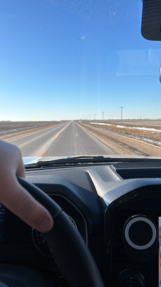 TylerJohnWiebe's tweet photo. Wait…is the 23 (aka @mbcornfarmer Hwy) the best road in MB now?? #mbhighways https://t.co/NKkV4wPf0N
