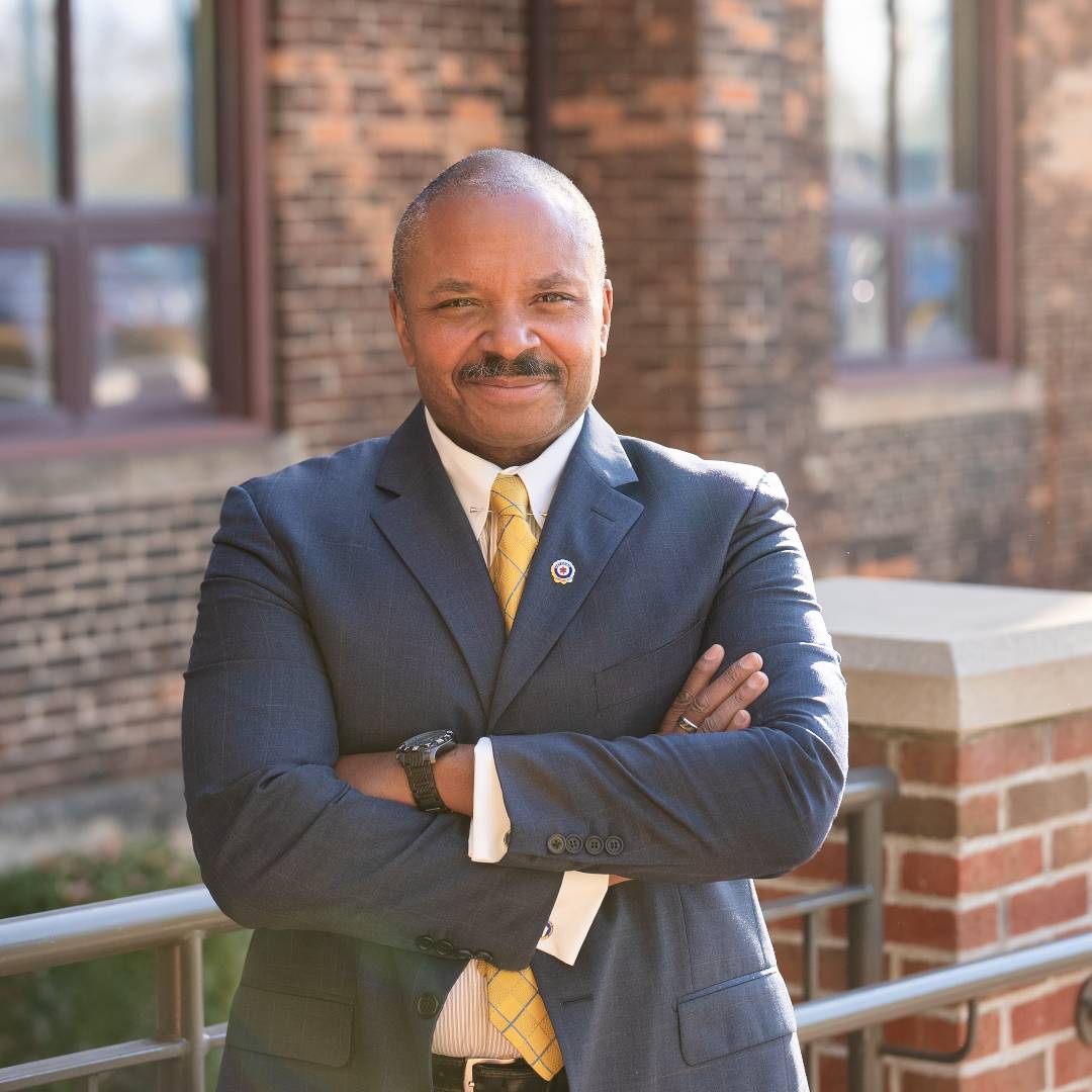 The University of Windsor is thrilled to announce the appointment of Michael Akpata as the Superintendent of the Special Constable Service.

More ⤵️
uwindsor.ca/publicaffairs/…