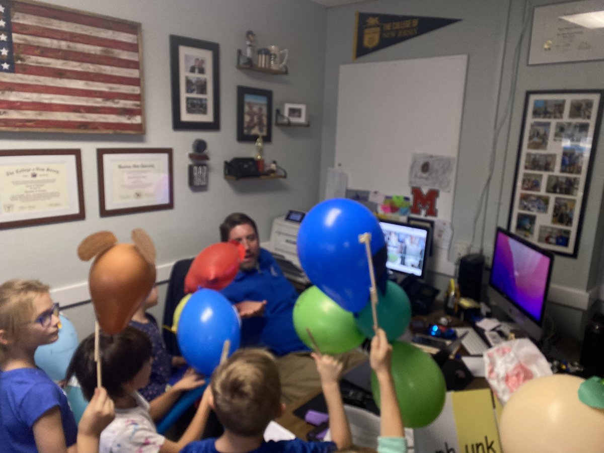 MrsFrazee1st's tweet photo. These firsties are all geared up for the Macy’s Day Parade!  Love all their excitement and creativity!  Maybe we will see one of these balloons on Thanksgiving! @NavesinkSchool @MrJesseHerbert @MTPSpride #macysdayparade https://t.co/HZzE1Rwmlm