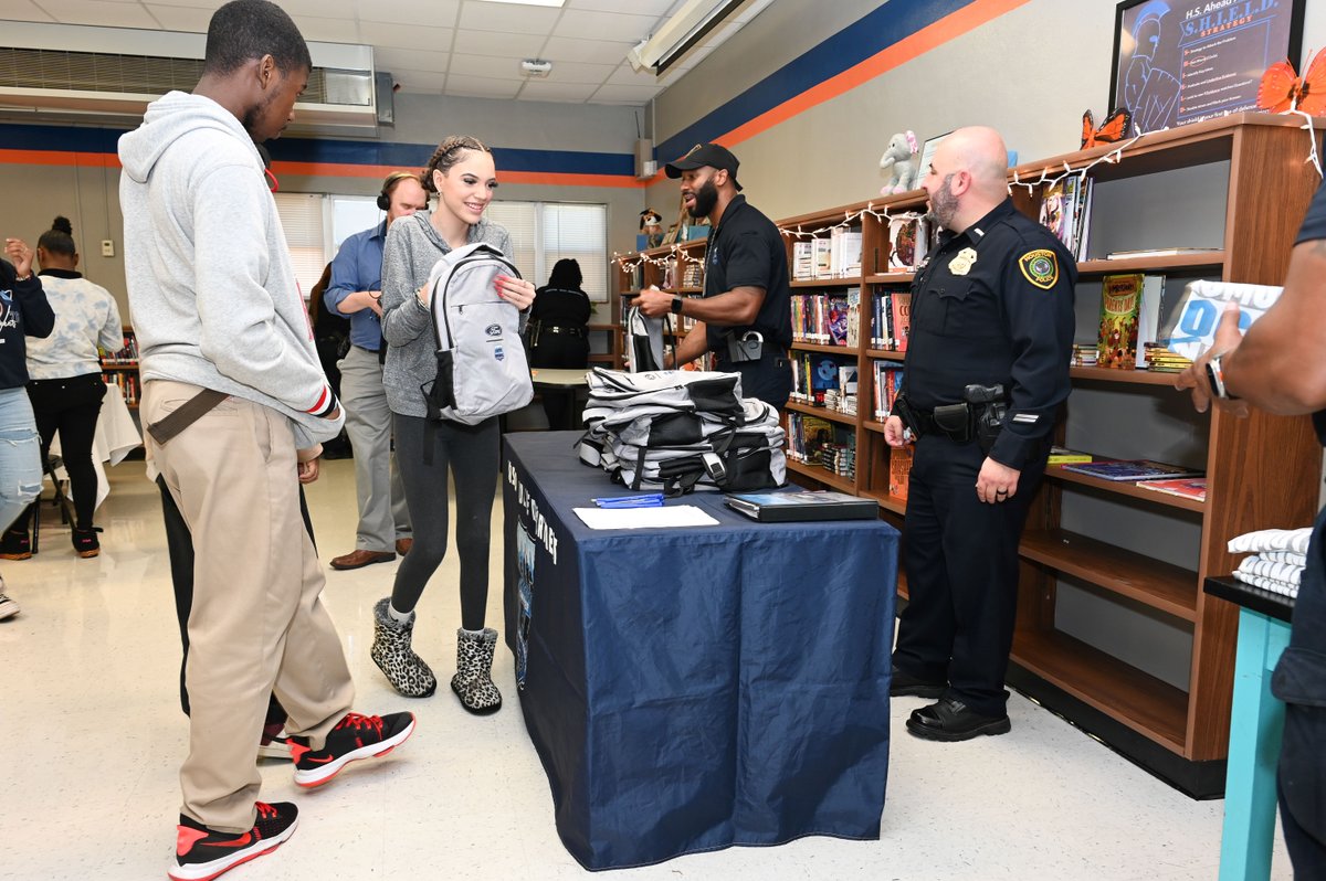 A memorable end to the @Ford Critical Conversations at @HS_Ahead_HIS on the city's northside. For 6 weeks, our Greater Houston Police Activities League (GHPAL) officers sat down with students to see eye-to-eye about issues & craft possible solutions.