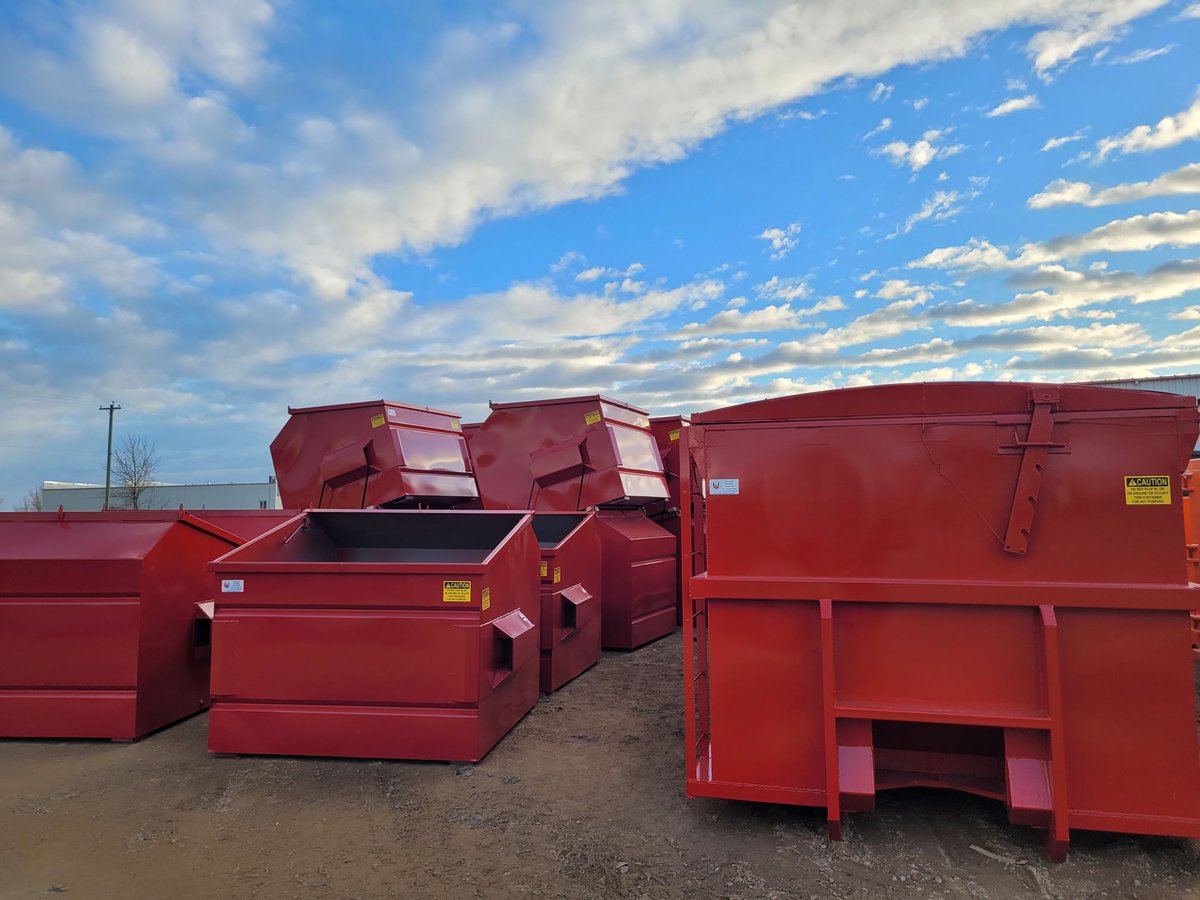 uhereddeerab's tweet photo. We've been painting a lot of red around here lately #universalhandling #reddeer #local #bins https://t.co/gRVbL6VVdI