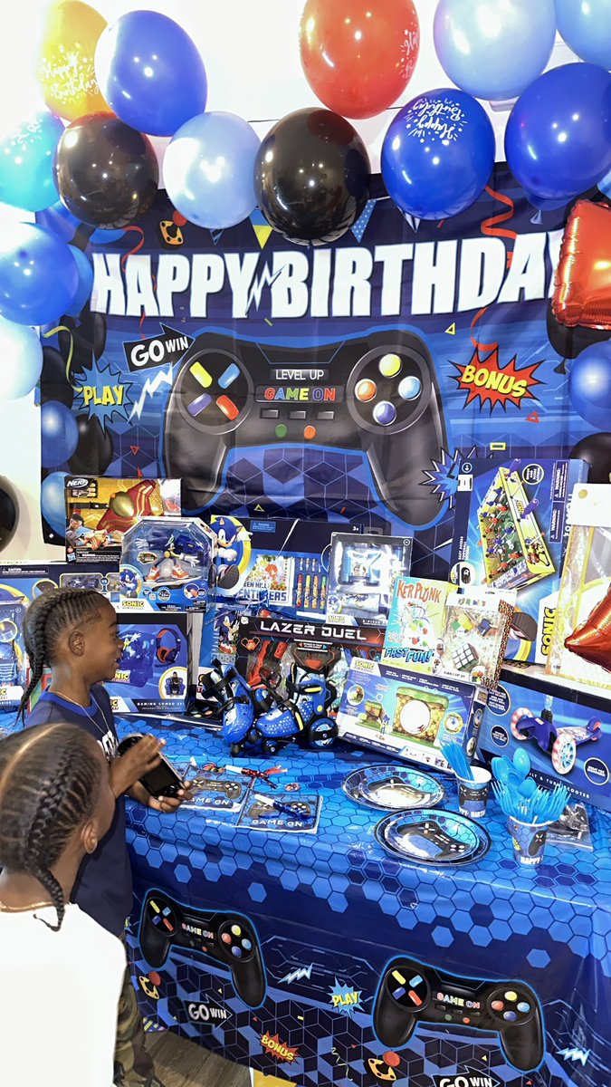 CoCoModelchick's tweet image. 😍😍😍🥹🎈Happiest of Birthdays every yearrrr 🎉🎮 #ALLweekend 
we’re just getting started 💙💙💙 #7