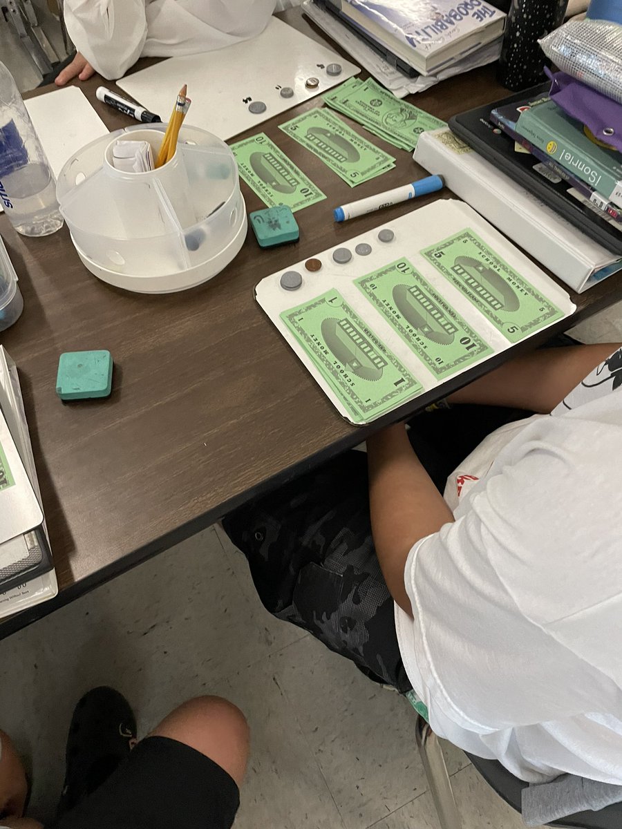 LES 5th Grade tweet media