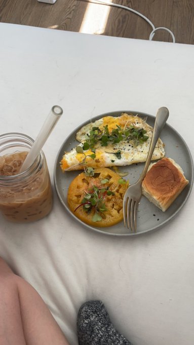 🎀 Goodmorning 🎀 https://t.co/2sNHqPYeEI<a href="/tag/mvsales"class="tags"><span>#mvsales</span></a>