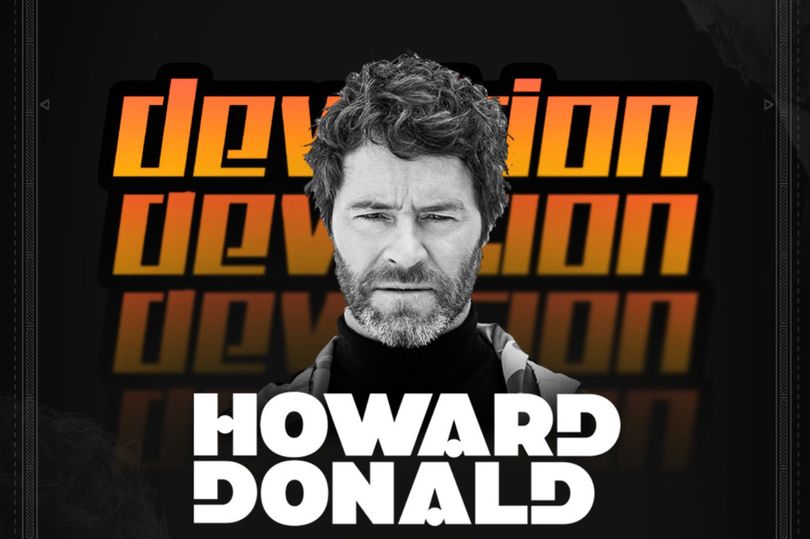 TakeThatFanBase's tweet photo. #DJdate @HowardDonald #hobby #DJ #🎧 #DJHoward #Dec2 #nightclub
https://t.co/4NxmIyrPiF https://t.co/40AAA36sLD
