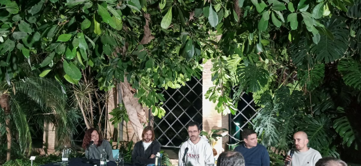 AccioCulturalPV's tweet photo. #25anysSofcatalà, una eina imprescindible per al foment de l'ús de la llengua. Voluntariat, estima i coneixements compartits. Acompanyar-vos hui en la celebració ha estat un plaer.
#acabeuelcòmic @softcatala 🙃 https://t.co/9qIOd4QTzL