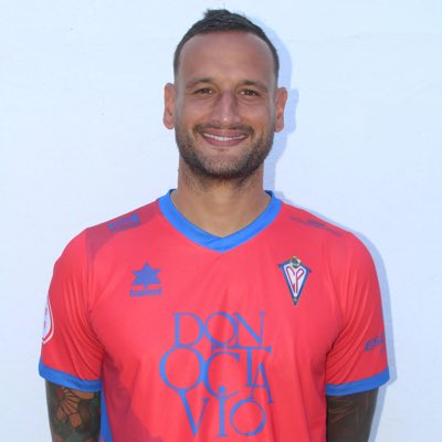 alfonsinho_4's tweet photo. #NuevaFotoDePerfil 🙏🏽

@CPVillarrobledo ❤️💙

#ADLC14 ⚡️ https://t.co/sZbpQ0nn1I