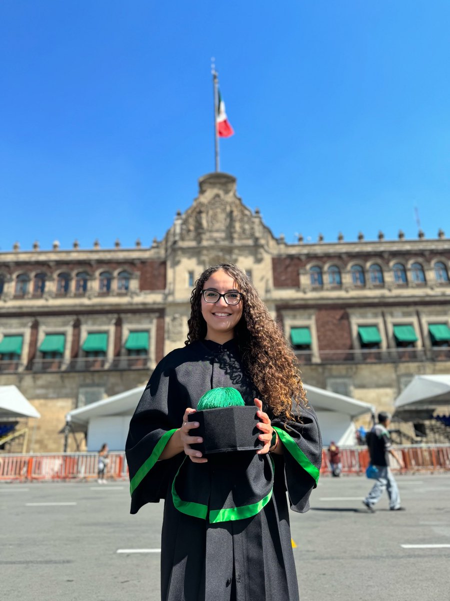 StepLavalle's tweet image. El día de hoy presentamos nuestro examen profesional con el tema “LA REFORMA POLÍTICO ELECTORAL DE AMLO Y SU EFECTO EN LA DEMOCRACIA MEXICANA” para obtener el grado de Maestra en Derecho Electoral. Vamos por el “Plan C”🇲🇽
#AMLO #MexicoCity #PlanC_YaEstaEnMarcha #PlanC
