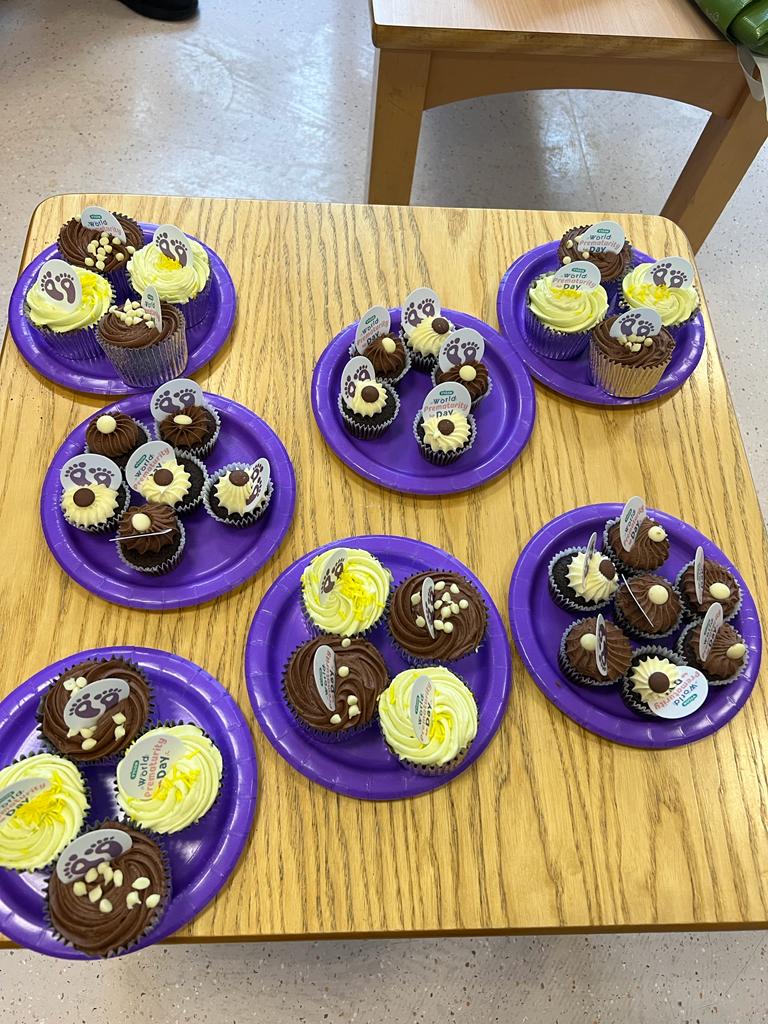 Thankyou @vygonuk for the cakes to help celebrate World Prematurity day.  1 in 10 babies are born premature & 1 in 7 of all neonates are admitted for nursing care.   @dolphinwardGOSH cares for some of sickest and most complex.  #neonatal #Surgicalneonate #WorldPrematurityDay2023
