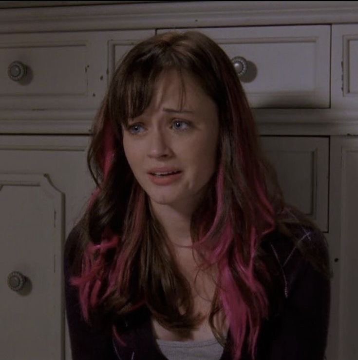 thinkergilmore's tweet photo. how can a person know everything at 18, but nothing at 22? https://t.co/m0Yilmlij4