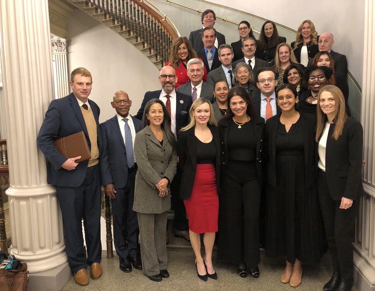 That’s a wrap! #HPV #cancerprevention advocates educating White House #CancerMoonshot Initiative & legislators on PREVENT HPV Cancers Act (HR 3633) #GlobalHealth #PublicHealth #Cancer #menshealth #onelessworry #vaccineswork #hpvandme @HPVAlliance @POTUS @FLOTUS @USRepKCastor