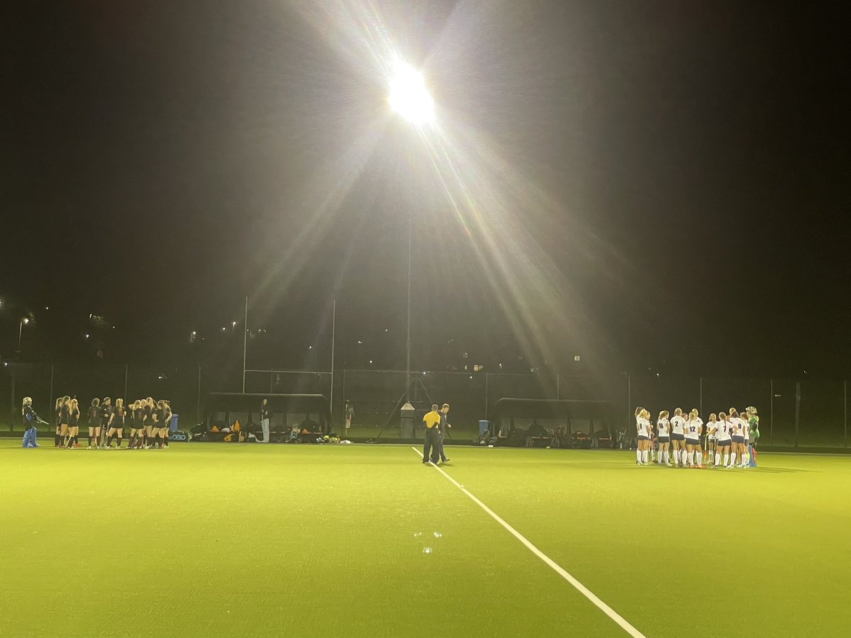 BMS_SP0RT's tweet photo. We kick off the weekend with a great #fridaynightlights with @sport_ses! Well done to the 1st &amp; 2nd XI!

Tomorrow sees a full block of rugby with @Stamford_Sport, @GsalSport and @OundleSport! 

#TeamBMS https://t.co/udafjrF0Cc