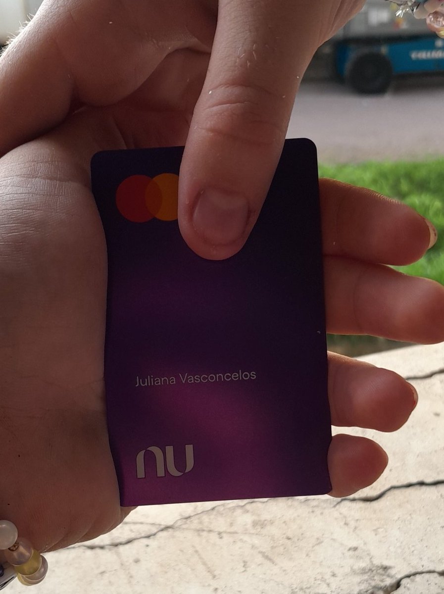 🆘️🆘️🆘️🆘️🆘️🆘️🆘️!!!! ACHEI UM CARTAO NUBANK NO CHAO DO ENGENHAO COM O NOME JULIANA VASCONCELOS!!!! ME AJUDEM A ACHAR COM URGENCIA, RESPOSTEM PRA CHEGAR EM MAIS PESSOAS