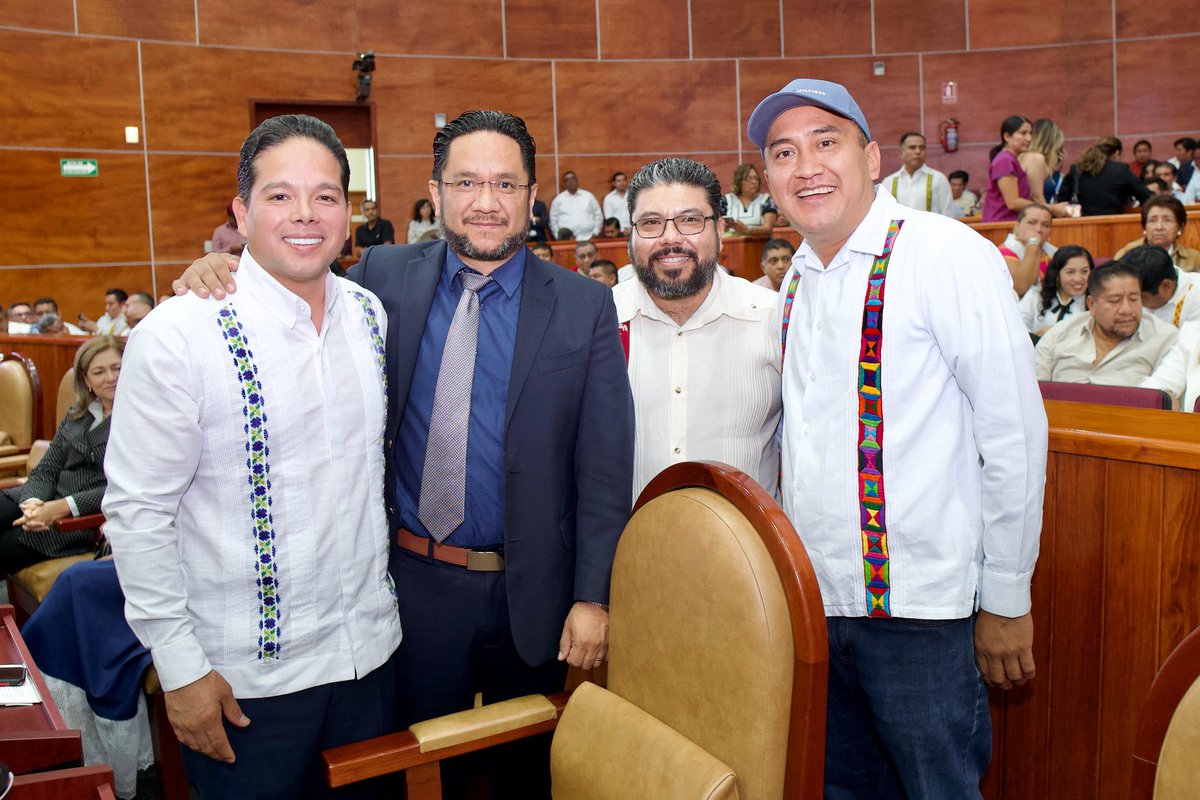 Nino_Morales1's tweet photo. Asistí al Segundo Informe Legislativo de mi amiga, la diputada Miriam Vásquez Ruiz.

Reconozco su trabajo y compromiso con la consolidación de la #Cuarta Transformación.

#LaEsperanzaNosUne #Nino https://t.co/S6UQvlYAEf
