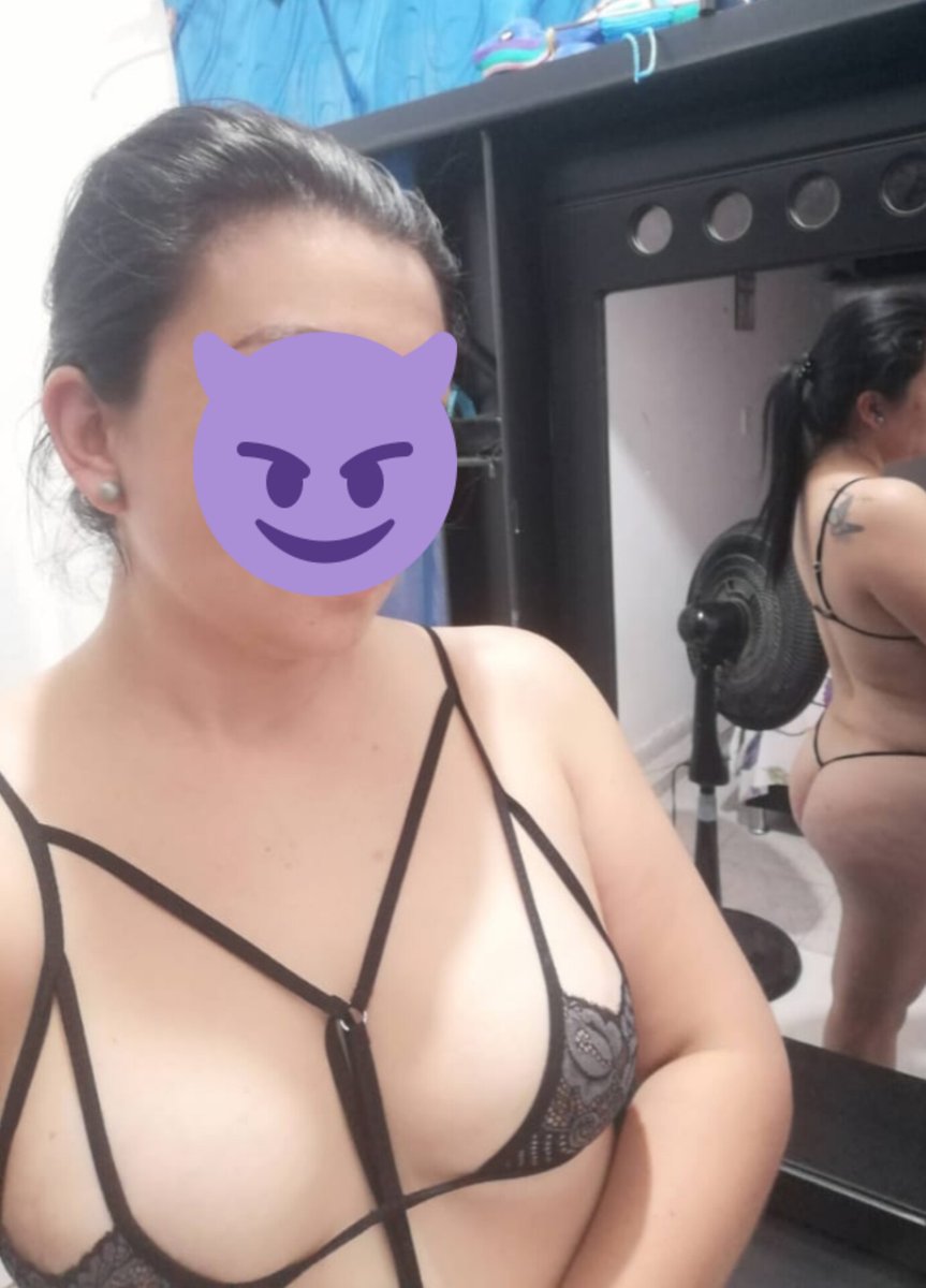 Copraxcoprax's tweet photo. @cuckoldmensajes Mi esposa hoy tiene un cita con su amante, ansio que llegue la noche hoy sere #cornudo solo resta esperar los reportes de mi esposa y las fotos https://t.co/MbtlRaAoJ9