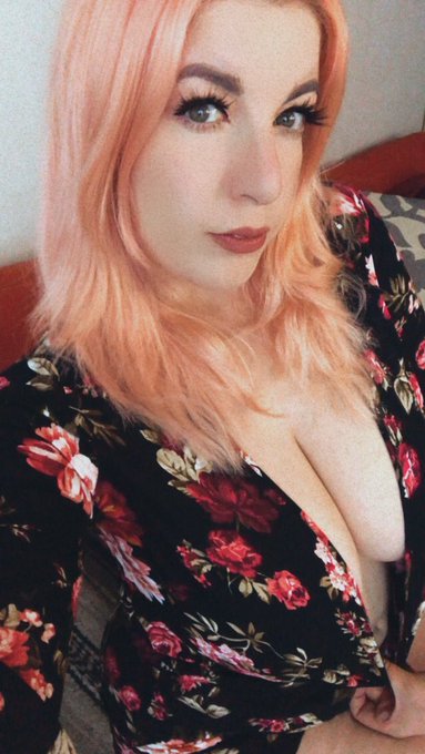 online @ cb and sm! hope you can figure out what that means!  https://t.co/mWDafVV9Nk https://t.co/w