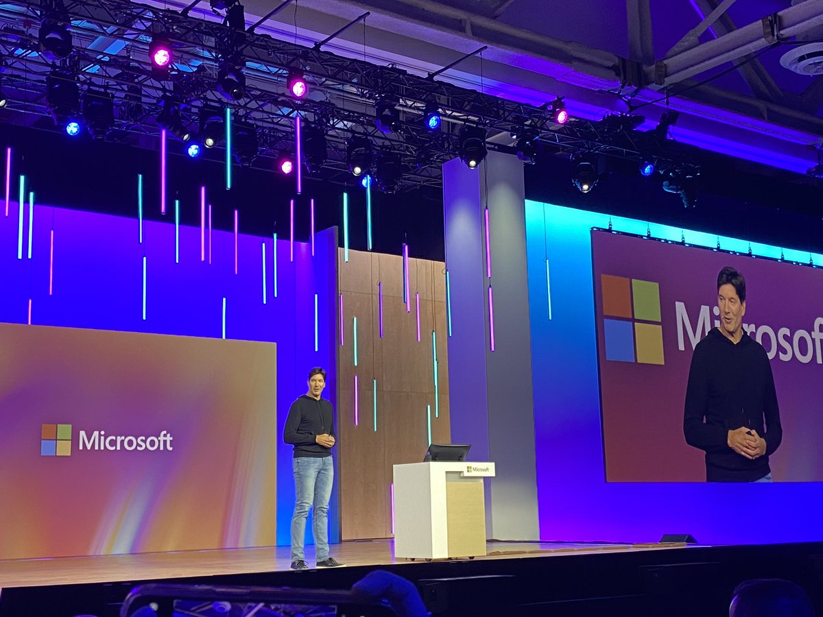 Ending #MSIgnite with the closing session by @markrussinovich

Always great seeing him on stage and thankful I was able to participate on site in Seattle!

#MVPBuzz