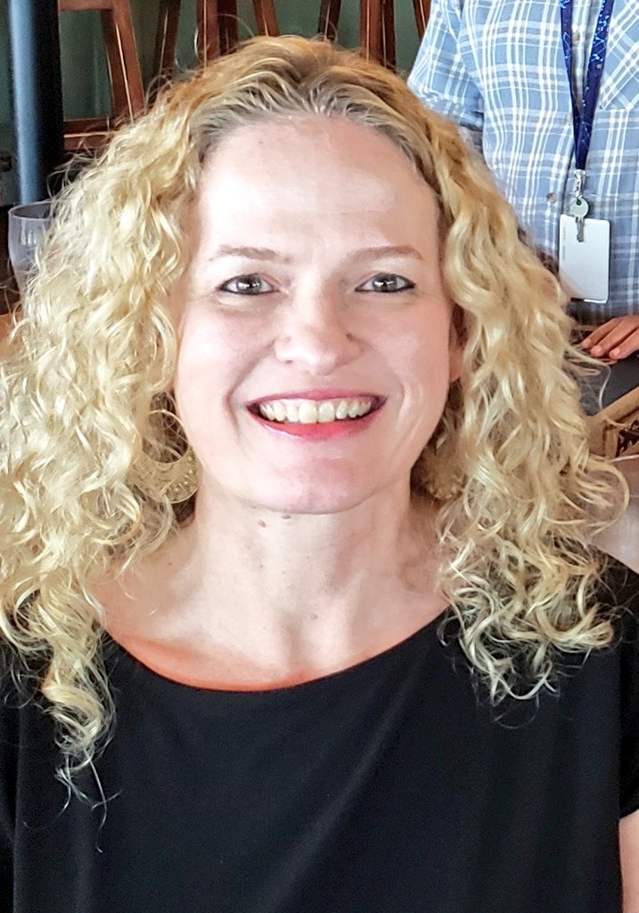 atxwxgirl's tweet photo. My happy #friday face! Got to join some of my coworkers for lunch in #atx today at Pinthouse Pizza. hope y'all are having a good one & enjoying this gorgeous day. It's a #SunroofOpen kinda day for sure 😎🌞 #FridayVibes #FridayFeeling https://t.co/FMRxnvGgz2