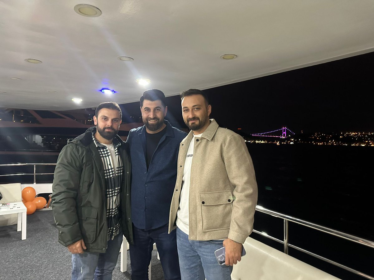 CryptoLFT's tweet photo. Güzel bir akşamdı teşekkürler🙏🙏 @BybitTurkiye
Davetinden dolayı @sefaguneyhan kardeşimede teşekkür ederim 🙏🙏
@hasananka
@ACK299
#bybitcryptoark
#High5Bybit
#TheCryptoArk https://t.co/MOPpVvCdIm