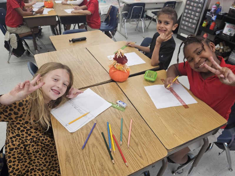 Roland Park K-8 IB World School (@rpk8magnet) on Twitter photo Mrs. Rivera's 2nd Grade class decided to write kind letters to patients at St. Joseph's Hospital. These special letters will be hand delivered to the hospital by one of her students, Adam Rharad. <a href="/alexismpastore/">Alexis Pastore</a> <a href="/KennyMoralesTV/">Kenny Morales</a> <a href="/WestshoreTampa/">Westshore Tampa</a> <a href="/SDHCMagnet/">HCPS Magnet Schools and Programs</a> #♥️RP #WeAreIB Mrs. Rivera's 2nd Grade class decided to write kind letters to patients at St. Joseph's Hospital. These special letters will be hand delivered to the hospital by one of her students, Adam Rharad. <a href="/alexismpastore/">Alexis Pastore</a> <a href="/KennyMoralesTV/">Kenny Morales</a> <a href="/WestshoreTampa/">Westshore Tampa</a> <a href="/SDHCMagnet/">HCPS Magnet Schools and Programs</a> #♥️RP #WeAreIB