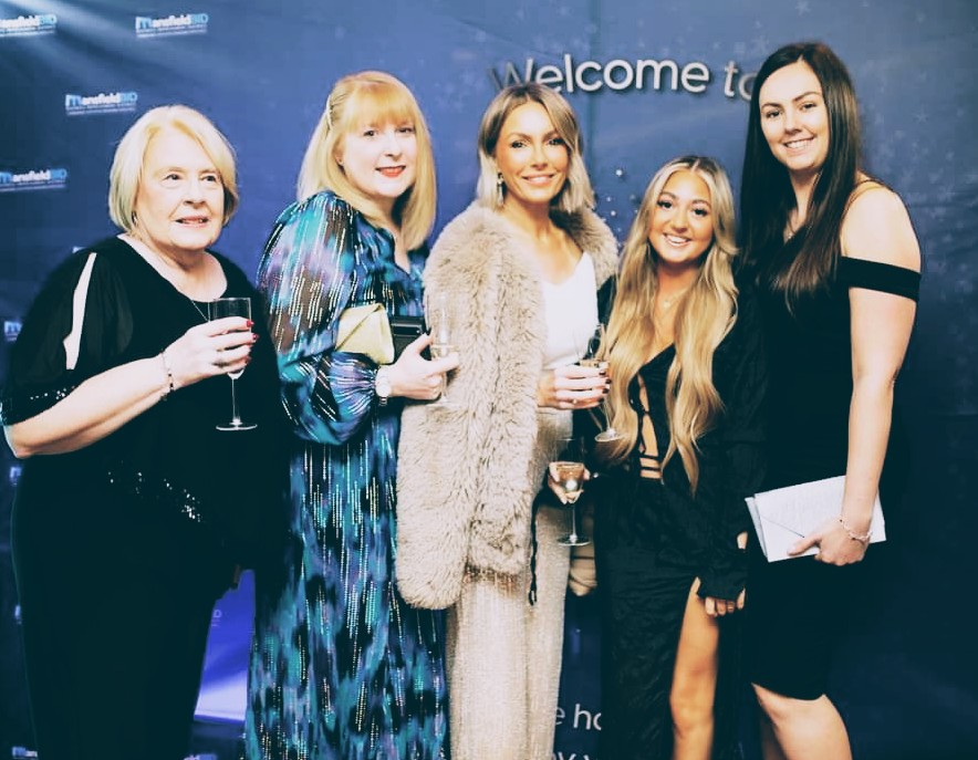 WoodsofWestgate's tweet photo. Just over a week ago we had a fabulous evening. Thanks to Mansfield BID for celebrating our town ❤️

#mansfieldsalon #lovemansfield #ourtown https://t.co/puM3Mp8Wx8