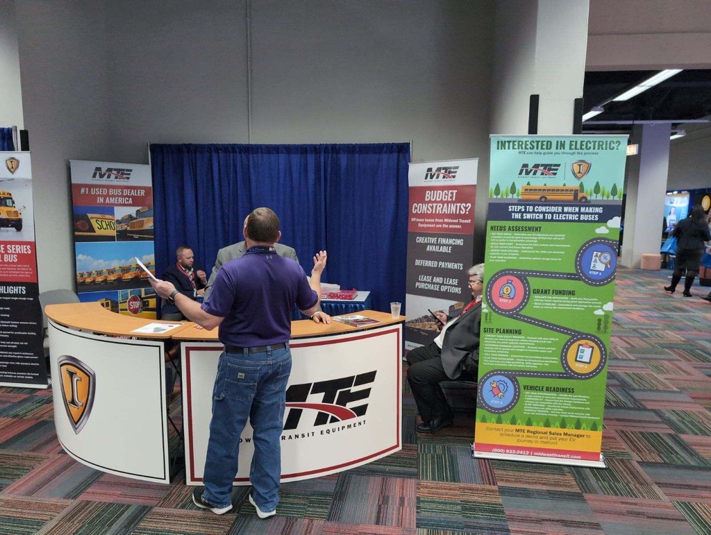 Midwest Transit Equipment tweet media