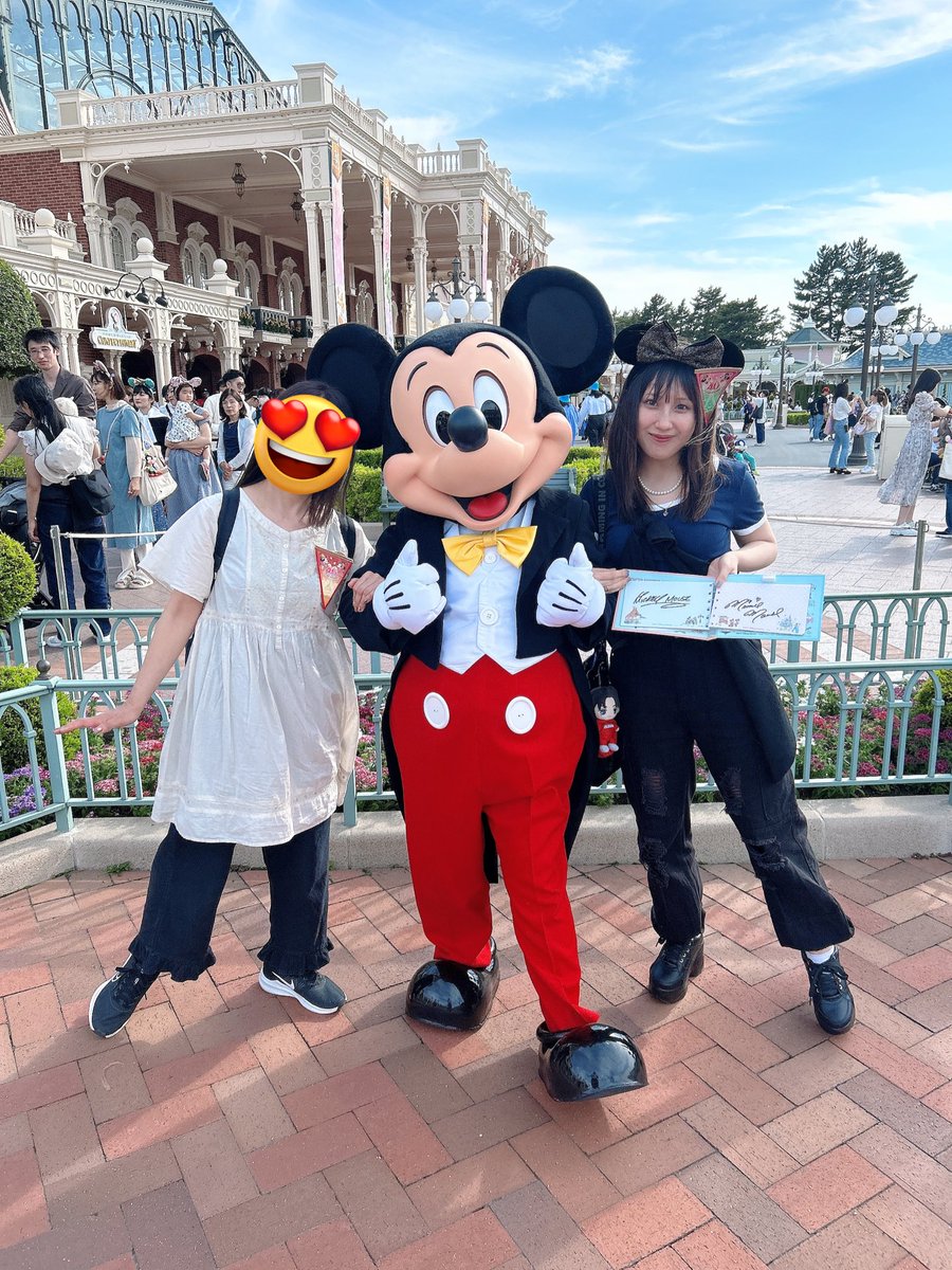 otopi_chu's tweet image. #ハッピーバースデーミッキーミニー
 #HappyBirthdayMickey 
 #HappybirthdayMinnie 

おちょママとミッキーとミニーです💓