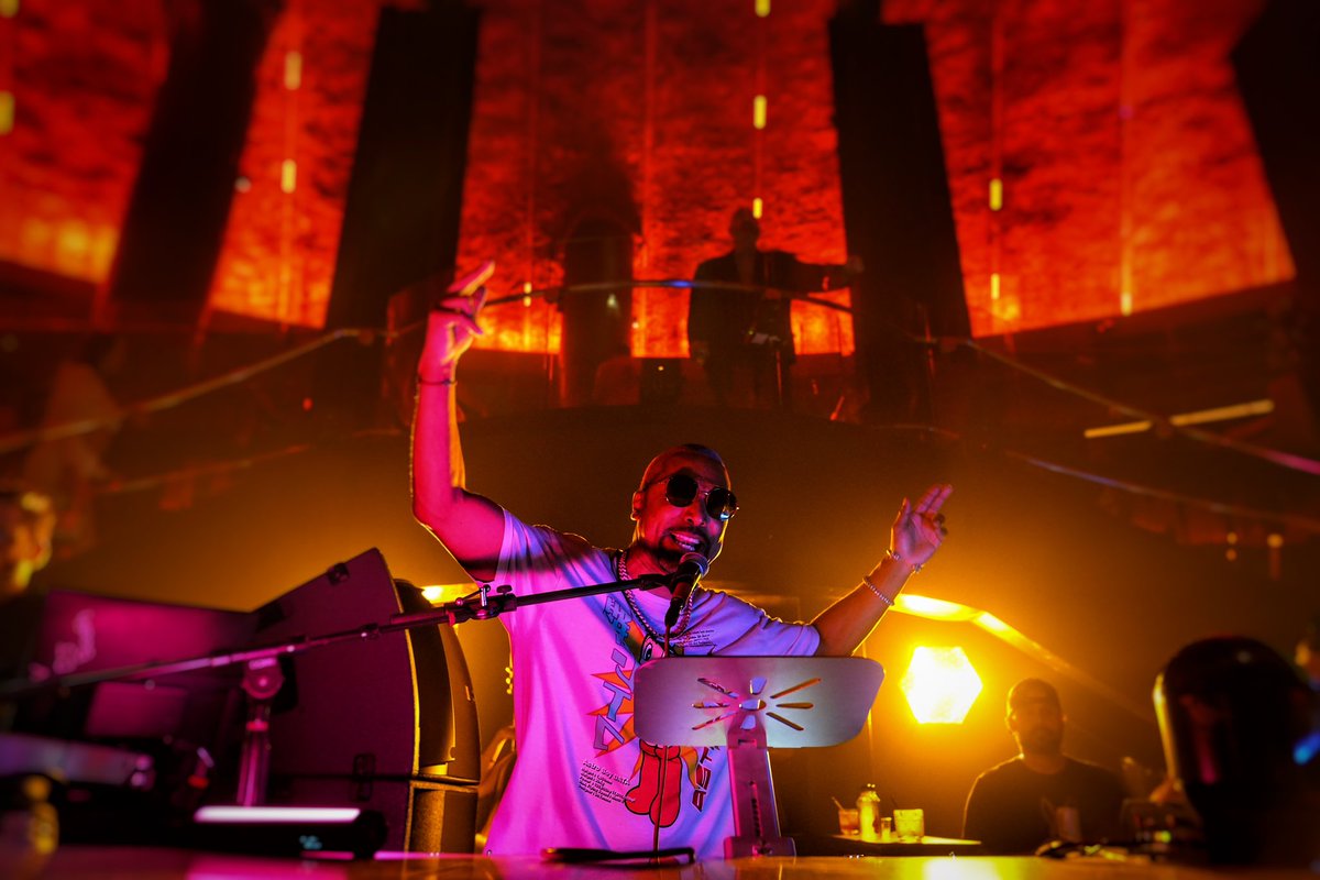 deejaymad's tweet photo. Last night inside of @livmiami was special.
📸 by @jotanafanador
#MOVING #DJMAD #FV3 #LIVEMIAMI #mentirosathursdays https://t.co/JTyx5h3Z3e
