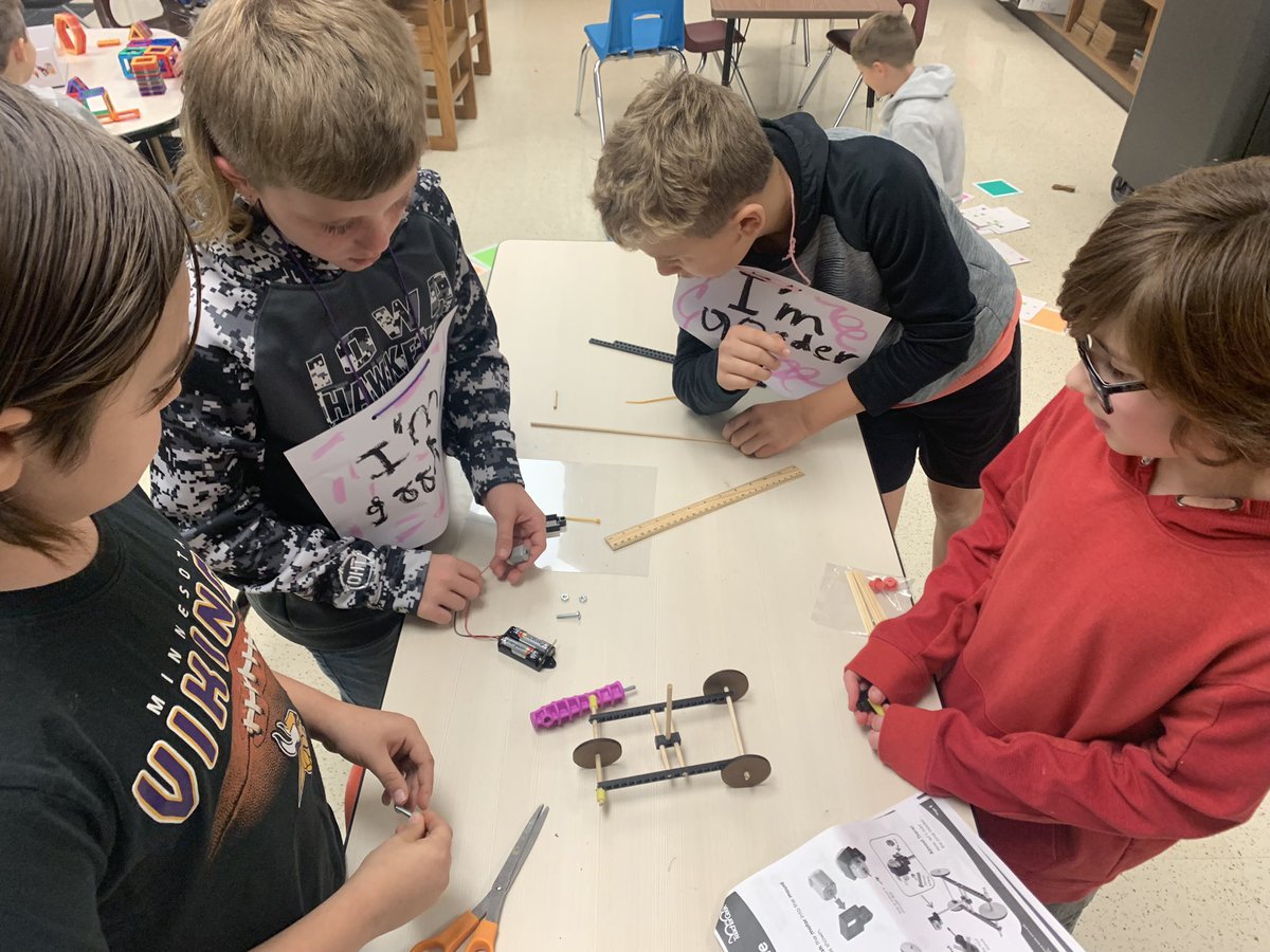 Carrie Hillman tweet media