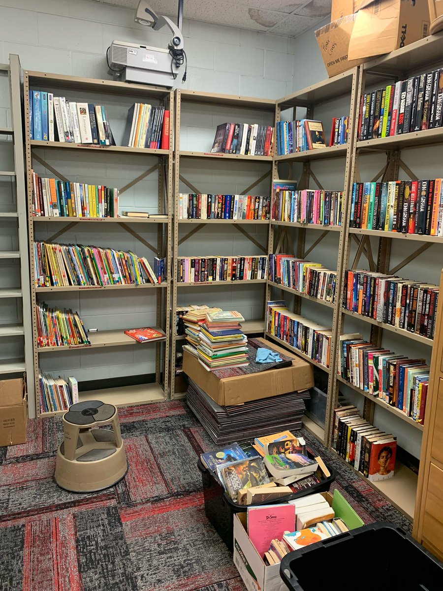 NHSBronchos's tweet photo. Our new community library is coming together thanks to all the donations, we received over 800 books in our book drive!!📚 https://t.co/UnMzrIVWhg
