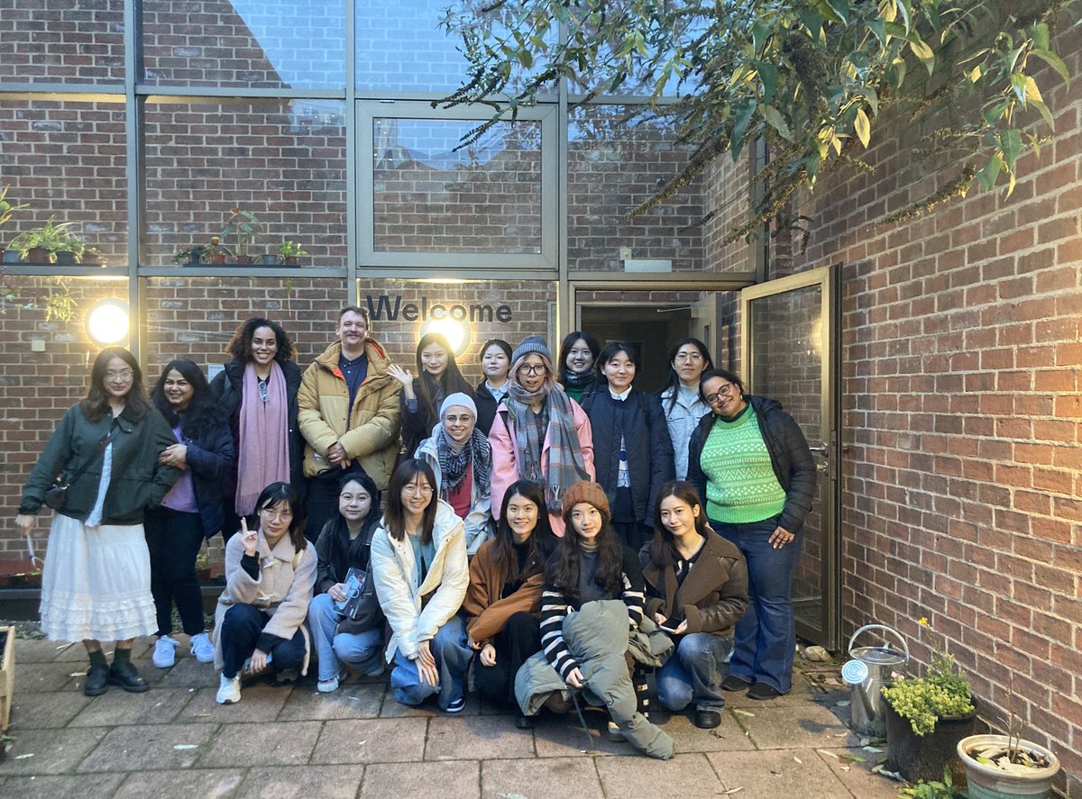 CCMPSWarwickUni's tweet photo. We really enjoyed our guided tour of @CovBiennial this afternoon. Thank you @ryanhughes2 from all of us at @CCMPSWarwickUni #contemporaryart #creativeindustries  #coventry https://t.co/Mf6j9RVMjv