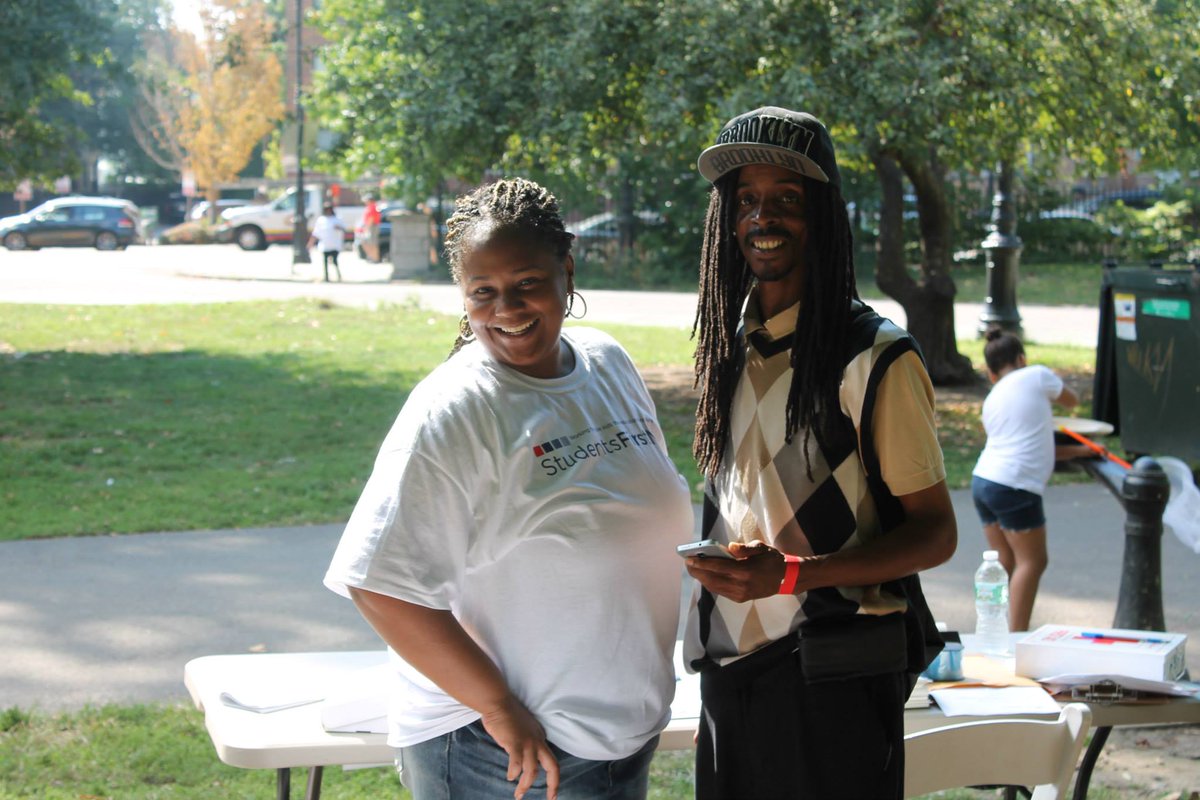 Congratulations to Canvass Manager, Howard Pressley, for 10 years of exemplary service with SFNY! We’re so grateful to have such a dynamic leader with a profoundly strong sense of character and teamsmanship, and we look forward to working with Howie for years to come!