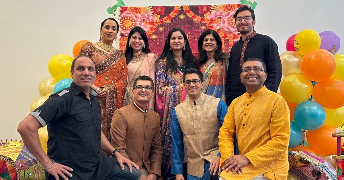 To celebrate #Diwali, our Asian Connection for Excellence team organized an event that had traditional finger foods, a henna station & a photo booth. Thx to everyone who participated! Learn about inclusion & diversity at Imperial: bit.ly/3MNDqZT