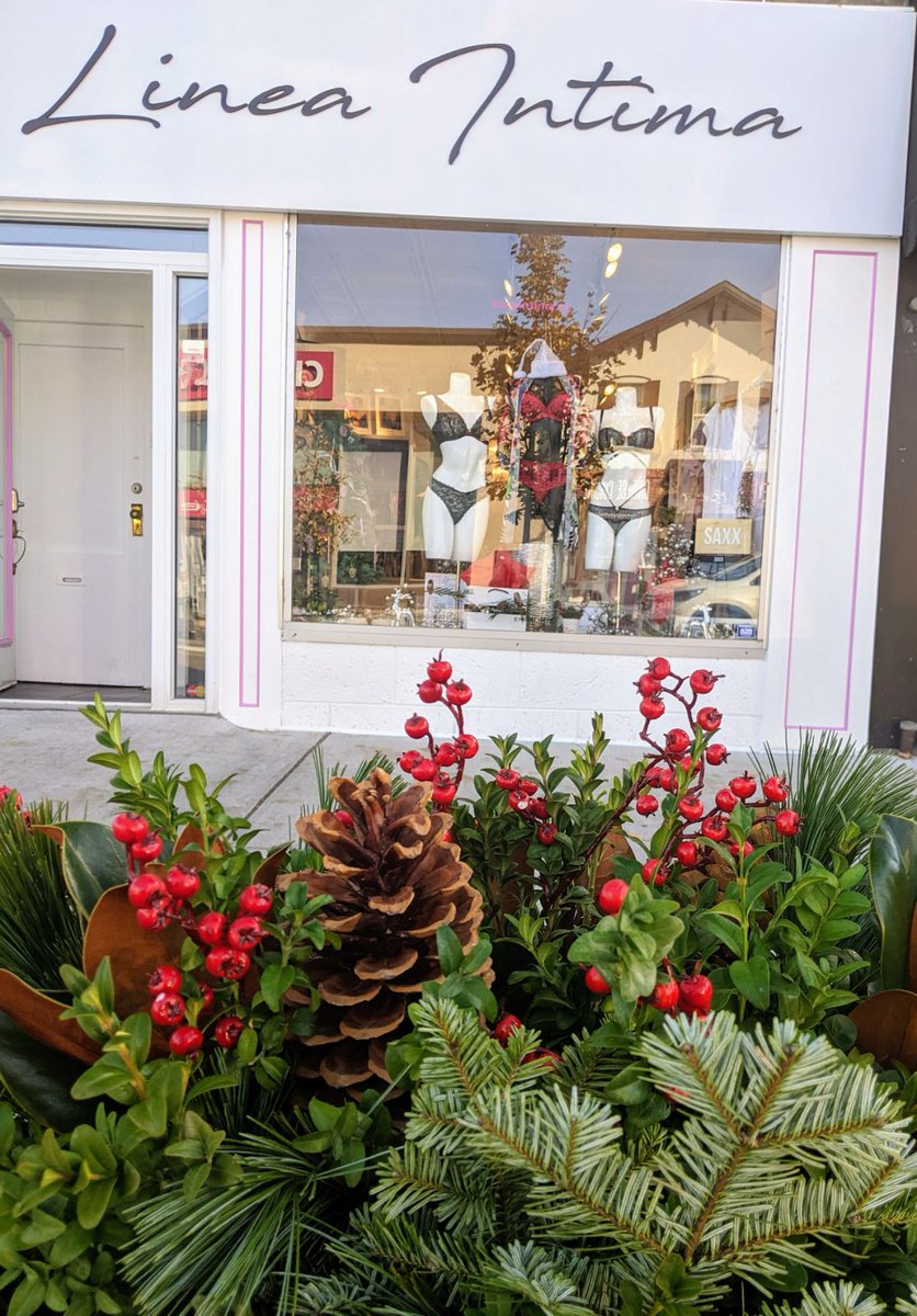 LineaIntima's tweet image. Stop by today at one of our locations before the sale ends! .
.
.
#LingerieLover #LingerieStyle
#Bralette #BraletteOutfit #Bralettes #OutfitoftheDay #InstaStyle #outfit #fashion #ootd #style #outfitoftheday #brafitting #brafittings #brafitter #brafitspecialist #musthave #brafit #