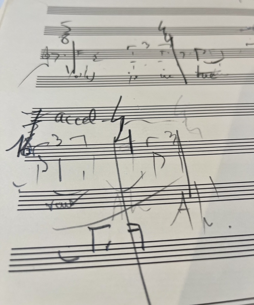 First sketches of « Feu sur moi » for choir and electronics to be premiered at Donaueschinger Musiktage 2024 - SWR Vokalensemble conducted by Yuval Weinberg.

#yuvalweinberg
#swrvokalensemble
#donaueschingermusiktage
#swrexperimentalstudio
<a href="/MaisonONA/">Maison ONA</a>