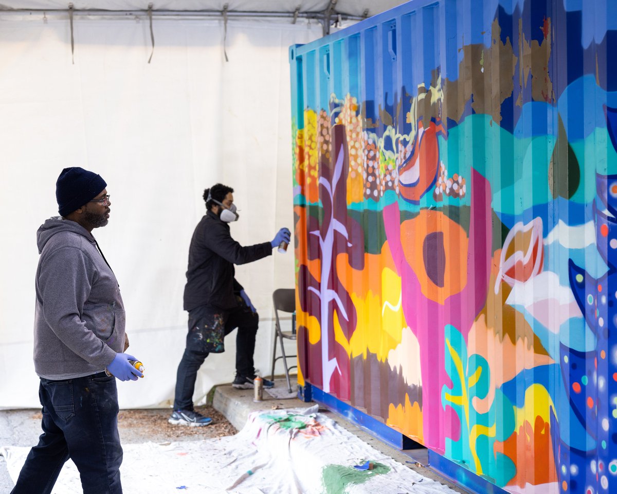 <a href="/SharedStudios/">Shared_Studios</a> is bringing their immersive portal experience to #Detroit! The "Detroit in Dialogue" portal uses A/V technology to bring together communities around the globe for transformative conversations as if they were in the same room 🌍 The container features art from local