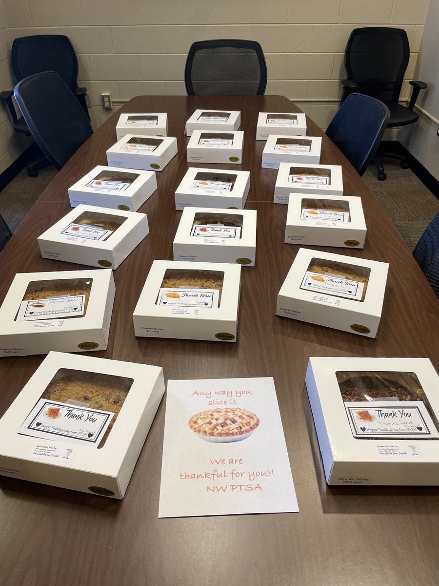 Shout out to the SMNW PTSA for adopting Horizons and providing pies for our staff! THANK YOU!! We are so thankful!! #SMNW #Horizons #SMSDTimetoShine #theSMSD