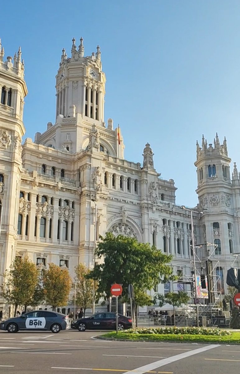 virginiarz's tweet photo. Adiós #Madrid muy bonita como siempre... Últimos dos días de evento.
Ahora pa' casa https://t.co/hH08SLXmmw