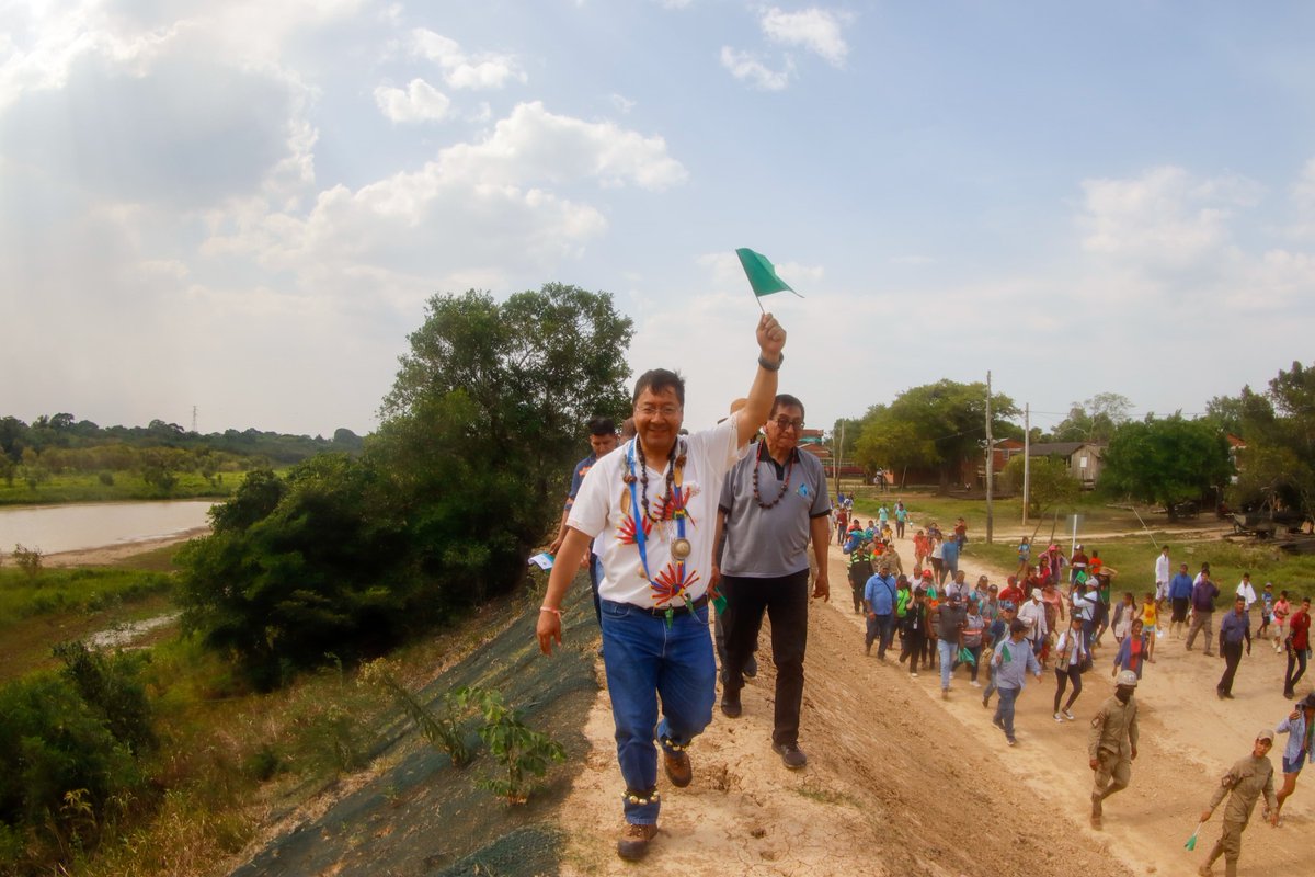 LuchoXBolivia's tweet photo. En vísperas de un nuevo aniversario del departamento del #Beni y en homenaje a las y los hermanos benianos entregamos importantes defensivos, en el marco de nuestro Programa de Reducción de Riesgos y Adaptación al Cambio Climático, con una inversión de m��s de Bs6 millones. Con esta obra evitamos el riesgo de desastre que estaba latente en la región de Puerto Almacén, en Trinidad. ¡Felicidades!