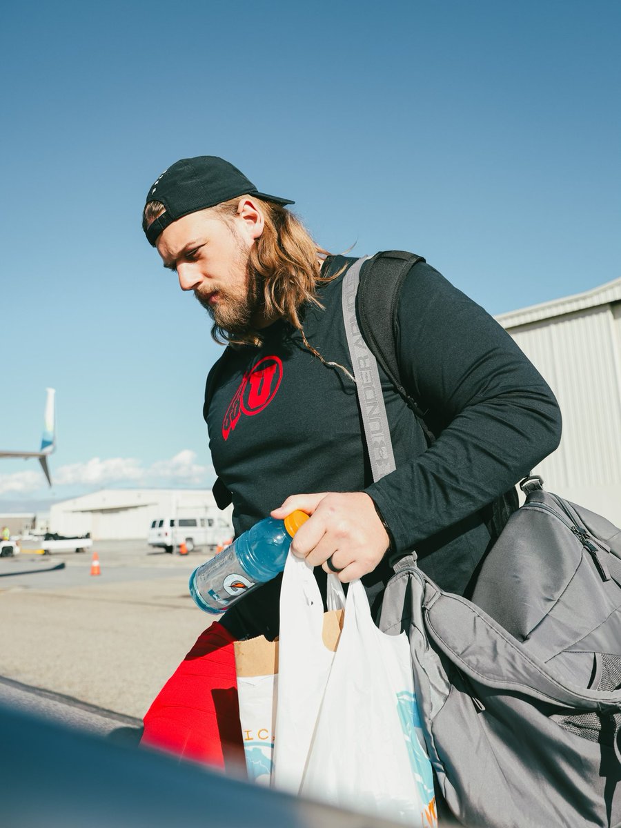 Utah_Football's tweet photo. SLC 🛫 Tucson https://t.co/LemwLAIoI4