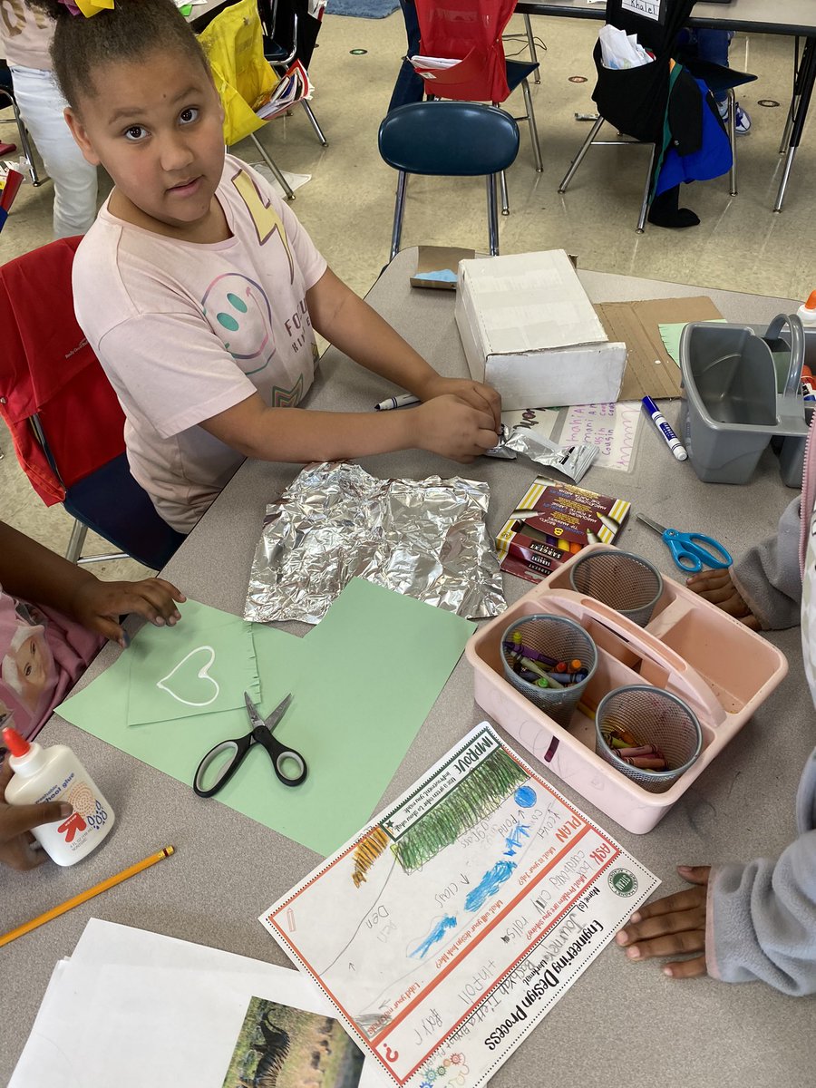 JustineReat's tweet photo. Some sneak peaks at 2nd grades animal habitat PBL! Finished products will be displayed at the @GMASteam STEAM Fling! https://t.co/6AwlIiuLzB