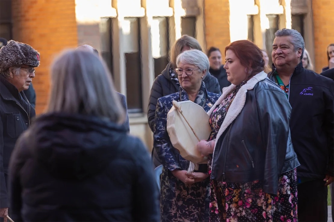 In photos: Lieutenant-Governor Edith Dumont meets Indigenous leaders at #UofT's Massey College 📸 uoft.me/9Vr