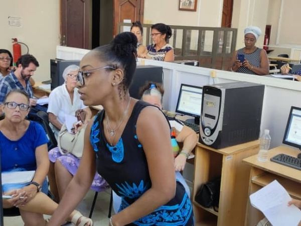 dict_uh's tweet image. Encuentro de la #ReddeBibliotecasUH dentro del Taller #FototecaDigital y Orientaciones en la incorporación de tesis al #RepositorioInstitucional #Scriptorium
#btkuh #gestionbibliotecaria #bibliotecarios
