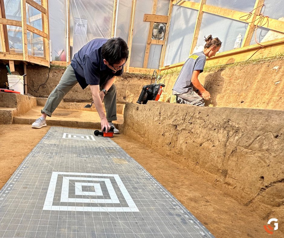 The Jamestown Rediscovery and GSSI teams used Flex NX and NX25 satellite antenna to non-invasively prospect inside active archaeological excavations. 

#GSSI #GroundPenetratingRadar